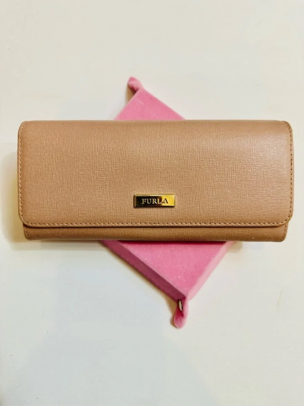 NWOT Furla Saffiano Leather Envelope Wallet